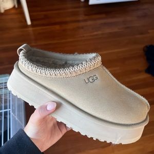 Ugg Tazz platform mustard seed